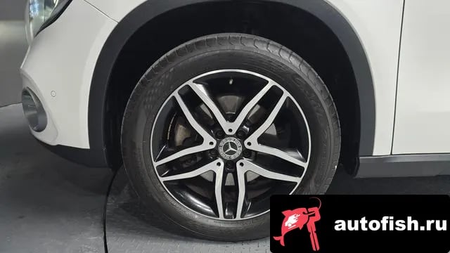 Mercedes-Benz GLA-Class GLA-Class X156 2018 года - вид 4