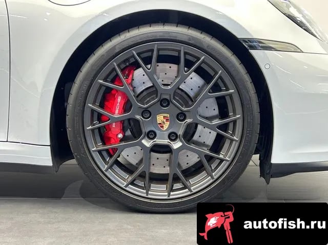 Porsche 911 911 (992) 2025 года - вид 6