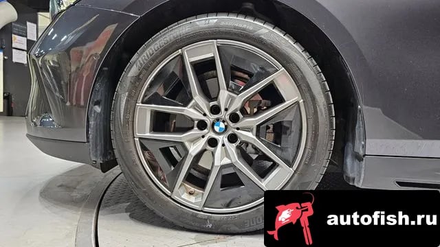 BMW 5-Series 5 Series (G60) 2025 года - вид 5