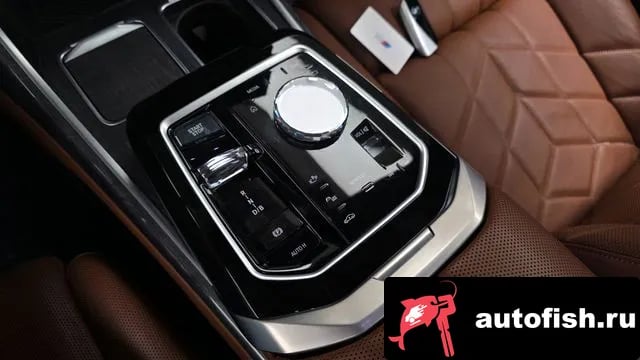BMW i7 i7 (G70) 2023 года - похожие автомобили