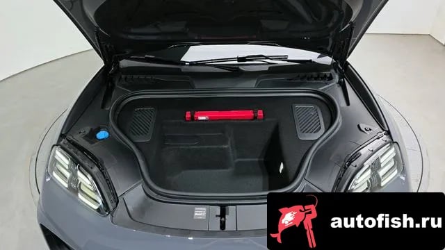 Porsche Macan Makan EV 2025 года - вид 6