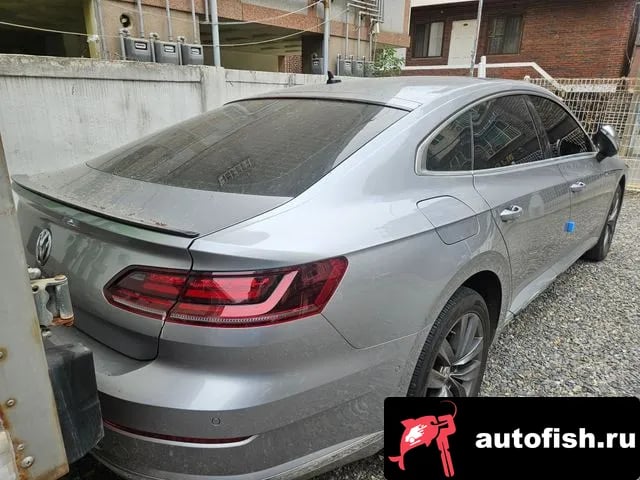 Volkswagen Arteon Atheon 2020 года - вид 2