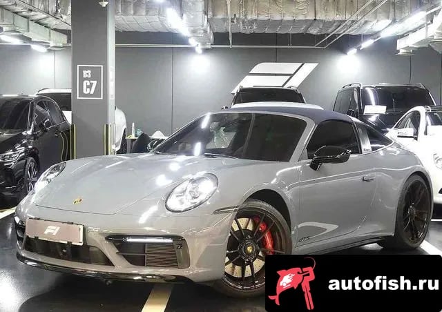 Porsche 911 911 (992) 2023 года - вид 1