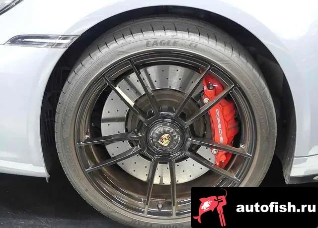 Porsche 911 911 (992) 2023 года - вид 5
