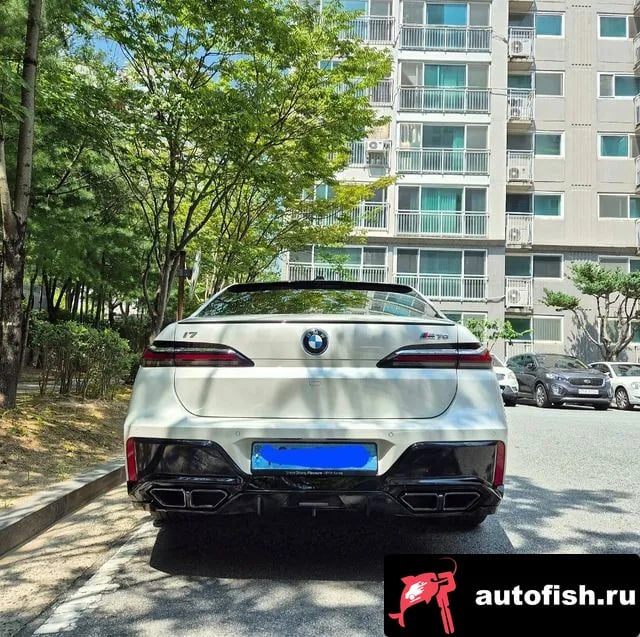BMW i7 i7 (G70) 2023 года - похожие автомобили