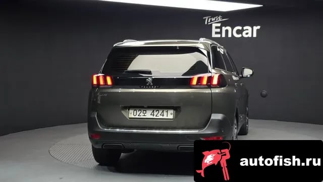 Peugeot 5008 5008 second generation 2018 года - вид 4