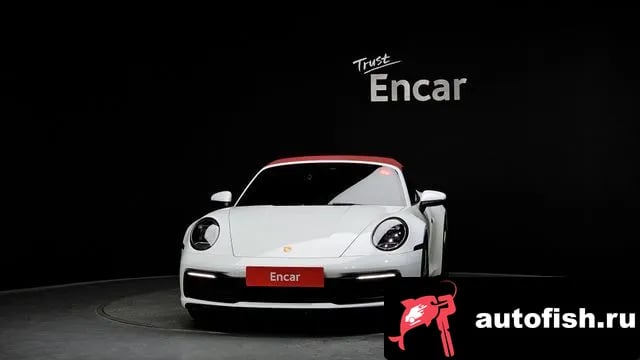 Porsche 911 911 (992) 2021 года - вид 3