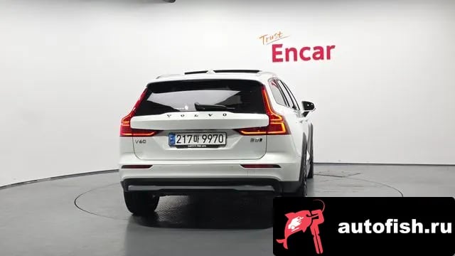 Volvo V60 V60 Cross-country 2nd Generation 2023 года - вид 4
