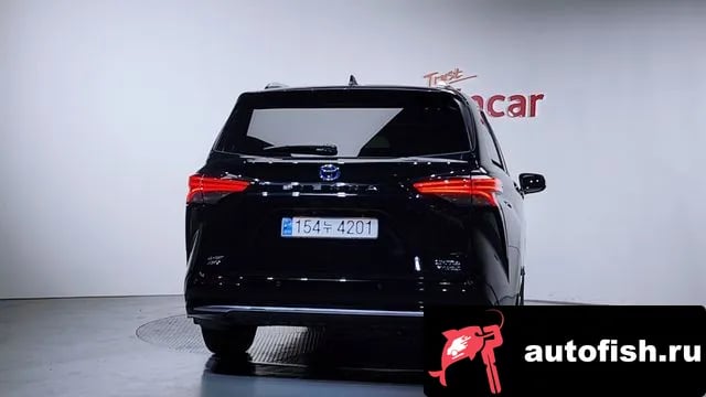 Toyota Sienna Siena 4th Generation 2024 года - вид 4