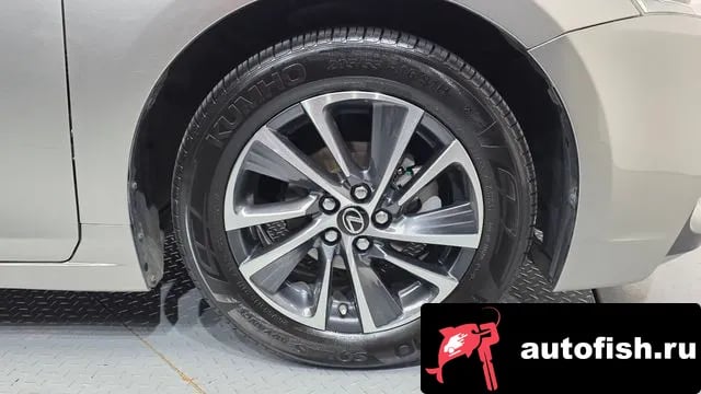 Lexus CT200h CT200h 2018 года - похожие автомобили