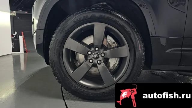 Land Rover Defender Bitdefender (L663) 2023 года - вид 4