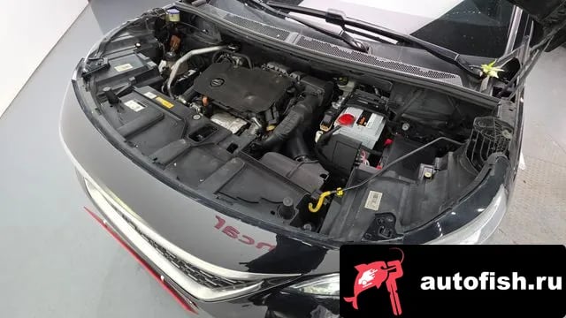 Peugeot 5008 5008 second generation 2019 года - вид 6