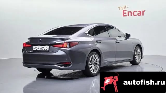 Lexus ES ES300h 7th generation 2018 года - вид 2