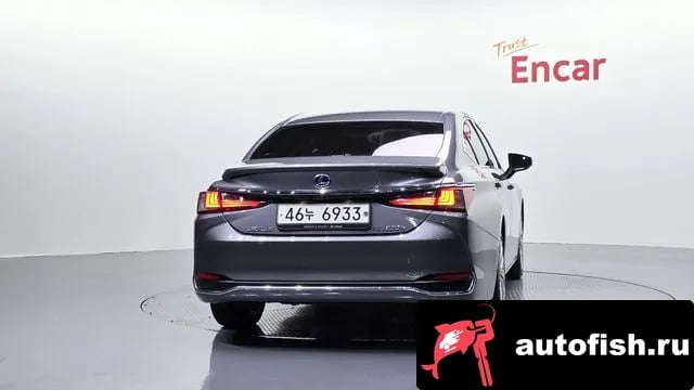 Lexus ES ES300h 7th generation 2018 года - вид 4
