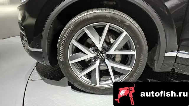 Volkswagen Touareg Tuareg 3rd generation 2023 года - вид 5