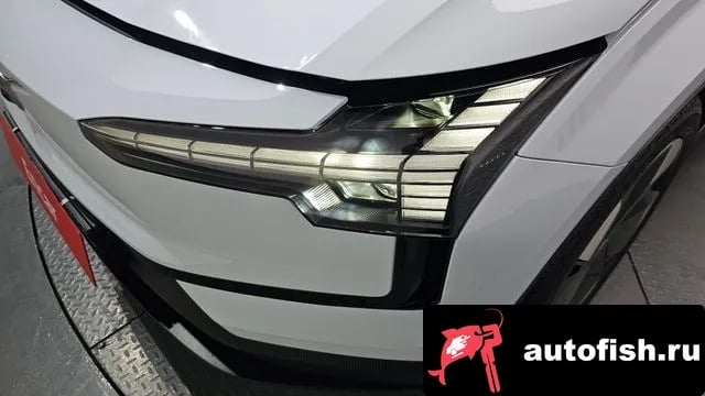 Volvo EX30 EX30 2025 года - похожие автомобили
