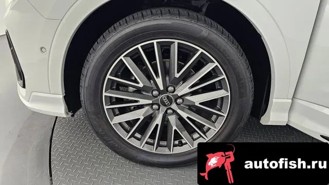 Audi Q3 Q3 (F3) 2025 года - вид 5