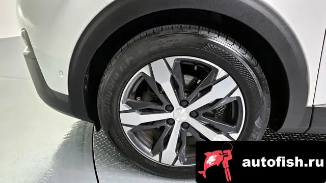 Peugeot 3008 3008 second generation 2020 года - похожие автомобили