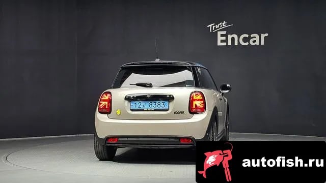 Mini Cooper Cooper Electric 2022 года - вид 4