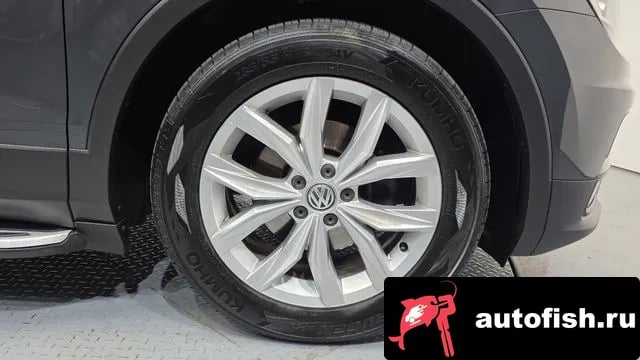 Volkswagen Tiguan Tiguan second Generation 2018 года - вид 5