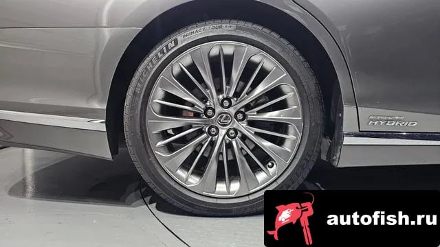 Lexus LS LS500h 5th generation 2018 года - вид 5