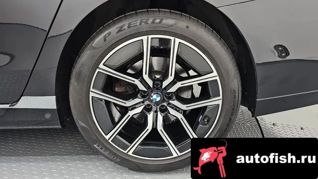 BMW 7-Series 7 Series (G70) 2023 года - похожие автомобили