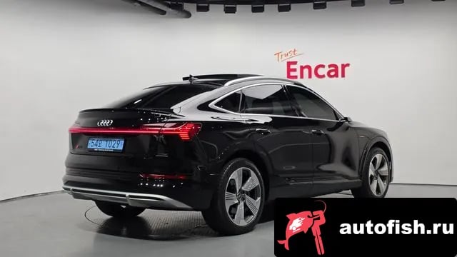 Audi e-tron e-Tron 2023 года - вид 2