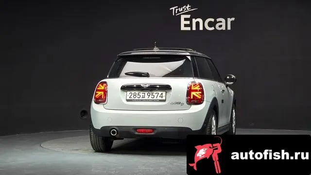 Mini Cooper Cooper D 2018 года - вид 4