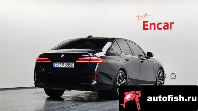 BMW 5-Series 5 Series (G60) 2025 года - вид 1