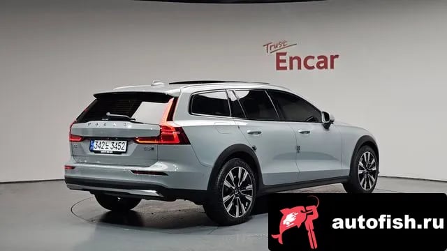 Volvo V60 V60 Cross-country 2nd Generation 2024 года - автомобиль из Южной Кореи