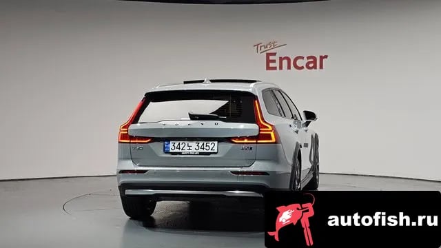 Volvo V60 V60 Cross-country 2nd Generation 2024 года - вид 3