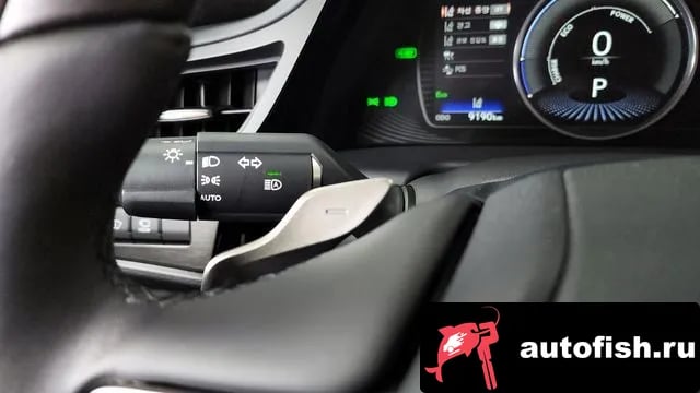 Lexus ES ES300h 7th generation 2025 года - похожие автомобили