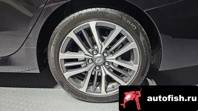 Renault Korea (Samsung) SM7 SM7 Nova 2019 года - похожие автомобили