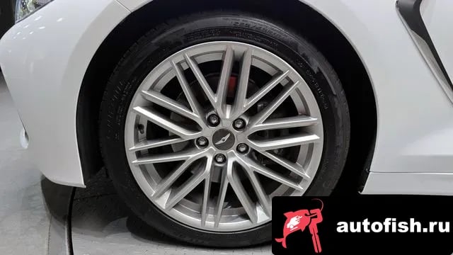 Genesis G70 G70 2020 года - похожие автомобили