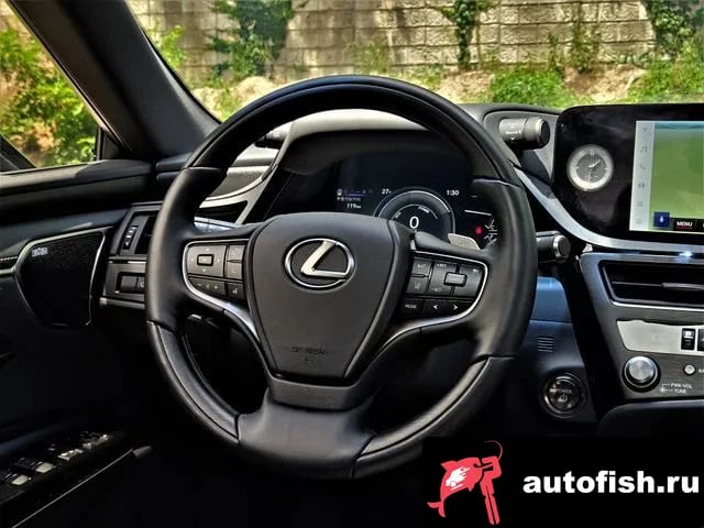 Lexus ES ES300h 7th generation 2025 года - похожие автомобили