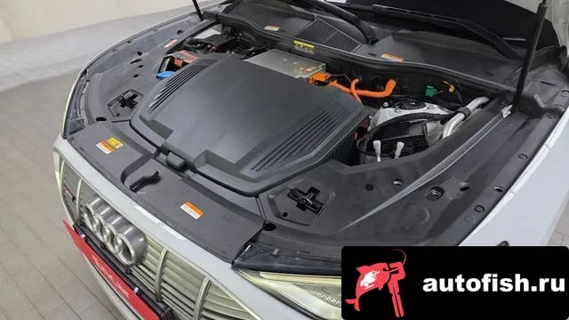 Audi e-tron e-Tron 2021 года - вид 6