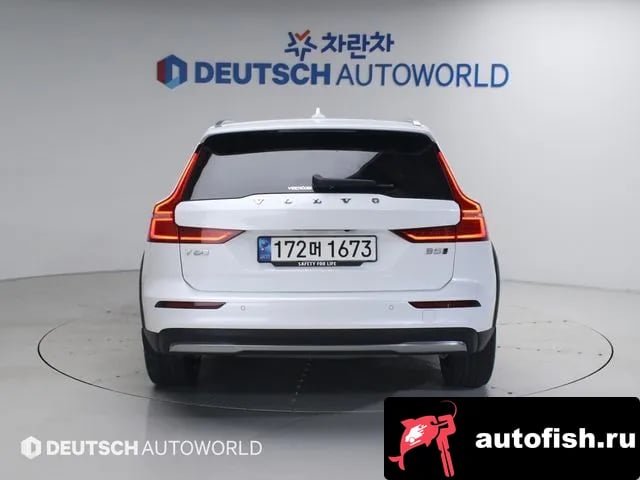 Volvo V60 V60 Cross-country 2nd Generation 2023 года - вид 4