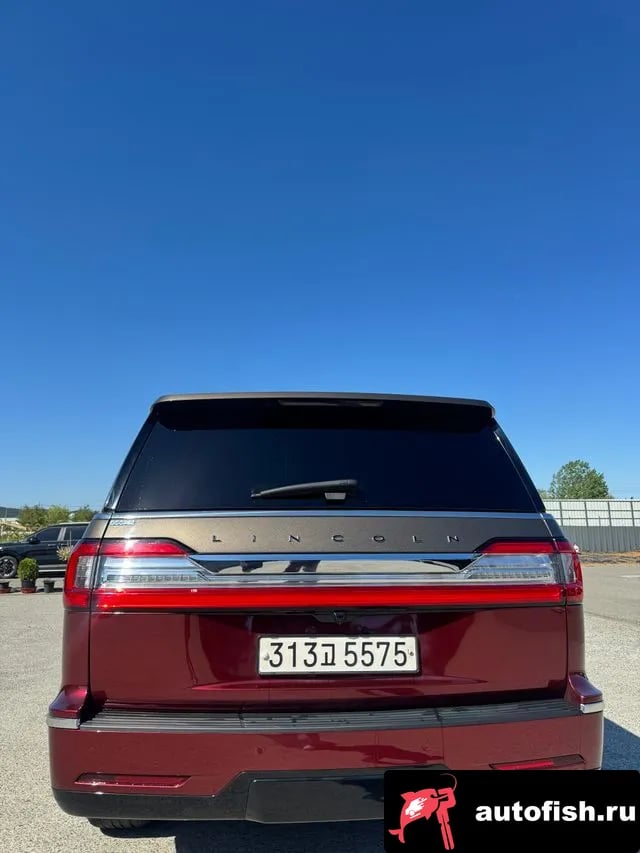 Lincoln Navigator Navigator 4th generation 2019 года - вид 4