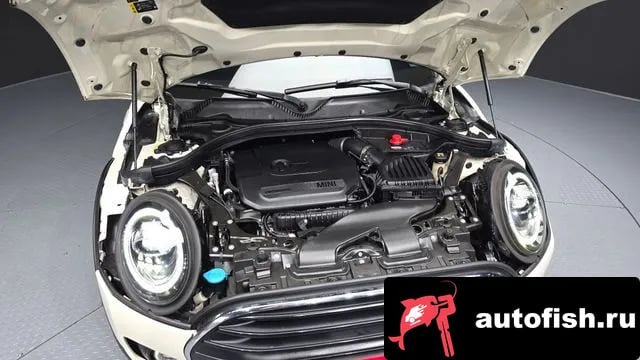 Mini Clubman Cooper Clubman 2019 года - вид 6