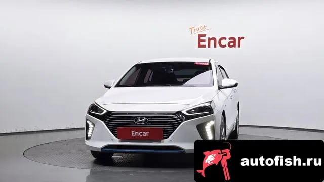 Hyundai Ioniq Ionic Hybrid 2018 года - вид 3