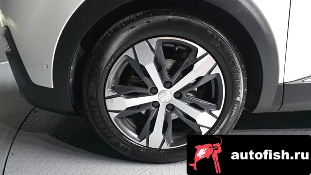 Peugeot 3008 3008 second generation 2018 года - похожие автомобили