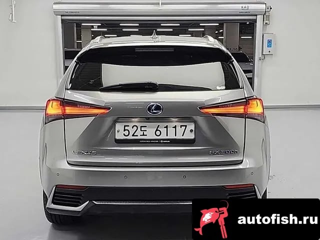 Lexus NX NX300h 2019 года - вид 3