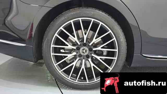 Mercedes-Benz S-Class S-Class W223 2024 года - похожие автомобили