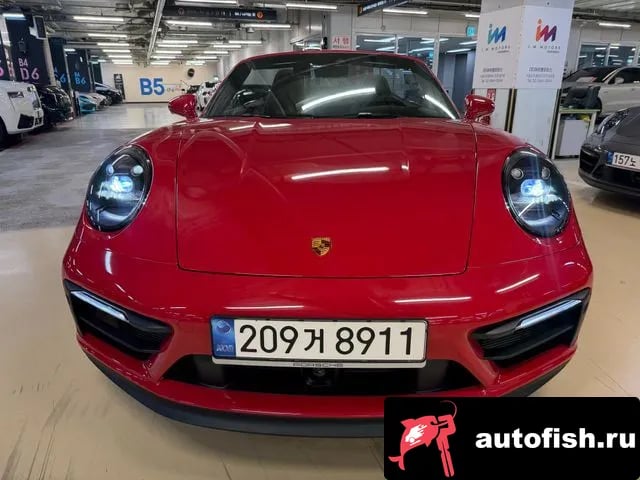 Porsche 911 911 (992) 2022 года - вид 3