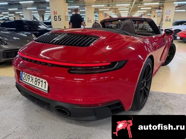 Porsche 911 911 (992) 2022 года - вид 5