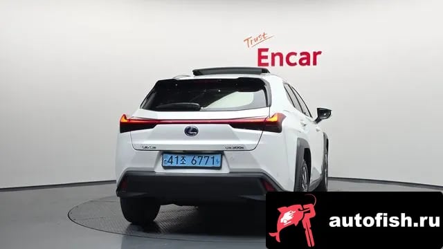 Lexus UX UX300e 2022 года - вид 4