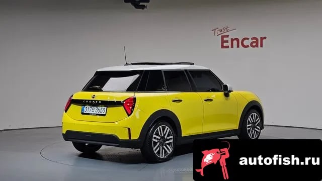 Mini Cooper Cooper C 4th generation 2025 года - вид 1