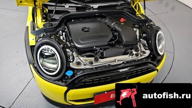 Mini Cooper Cooper C 4th generation 2025 года - вид 5