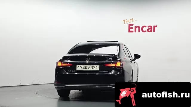 Lexus ES ES300h 7th generation 2018 года - вид 4
