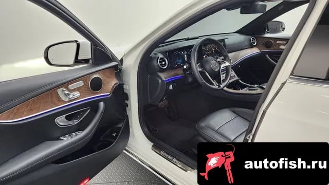 Mercedes-Benz E-Class E-Class W213 2023 года - похожие автомобили
